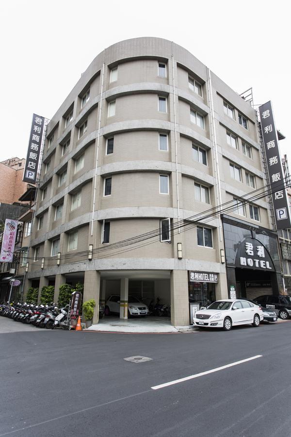Junli Hotel Banciao Luaran gambar