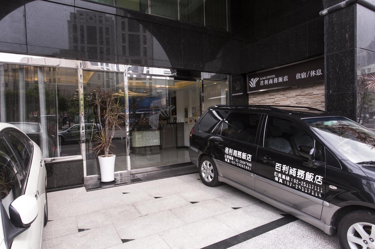 Junli Hotel Banciao Luaran gambar
