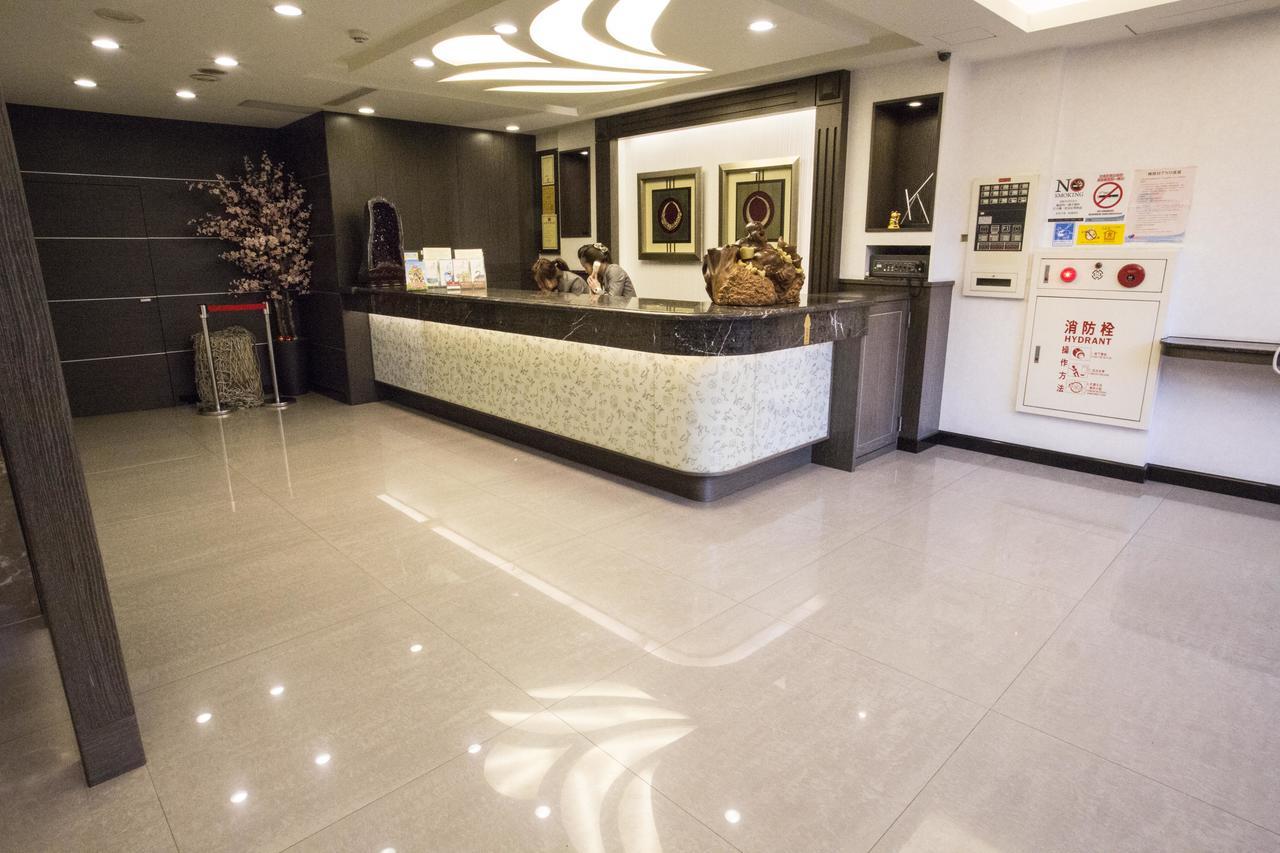 Junli Hotel Banciao Luaran gambar